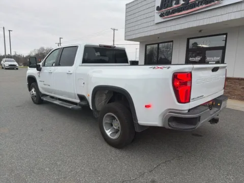 More photos of 2024 Chevrolet Silverado 3500HD LT at Jerry Hunt Supercenter - Lexington, NC