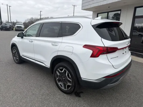 More photos of 2023 Hyundai Santa Fe Limited at Jerry Hunt Supercenter - Lexington, NC