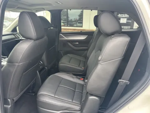 More photos of 2024 Mazda CX-90 3.3 Turbo Preferred Plus at Jerry Hunt Supercenter - Lexington, NC