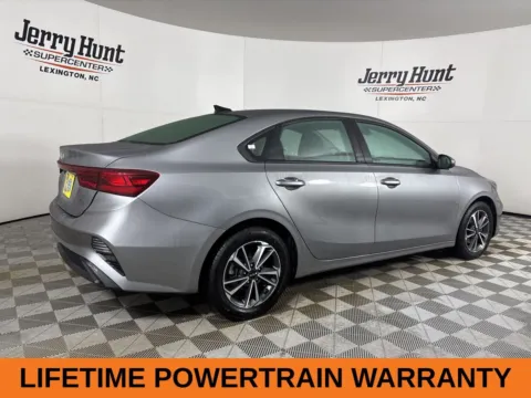 More photos of 2023 Kia Forte LXS at Jerry Hunt Supercenter - Lexington, NC