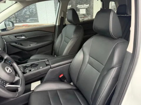 Another view of 2023 Nissan Rogue SL for sale in Lexington, NC at Jerry Hunt Supercenter - Lexington