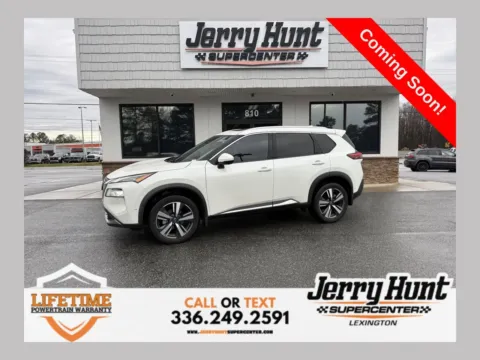 White 2023 Nissan Rogue SL for sale in Lexington, NC