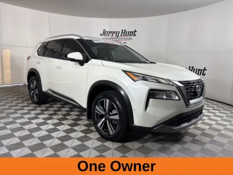 More photos of 2023 Nissan Rogue SL at Jerry Hunt Supercenter - Lexington, NC