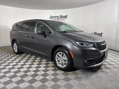 Another view of 2023 Chrysler Pacifica Touring L for sale in Lexington, NC at Jerry Hunt Supercenter - Lexington
