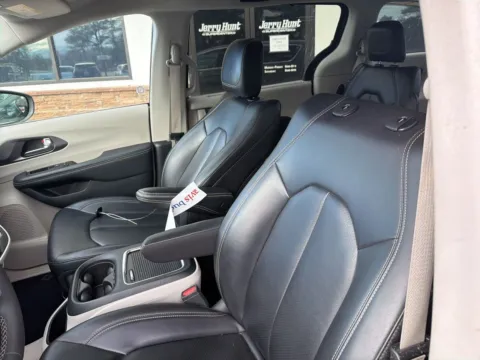 Another view of 2023 Chrysler Pacifica Touring L for sale in Lexington, NC at Jerry Hunt Supercenter - Lexington