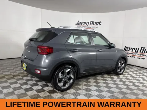 More photos of 2024 Hyundai Venue Limited at Jerry Hunt Supercenter - Lexington, NC