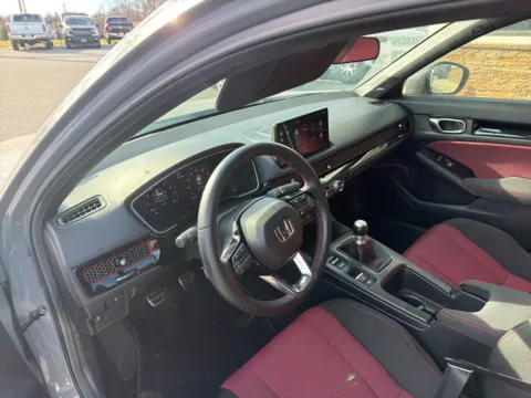 More photos of 2025 Honda Civic Si at Jerry Hunt Supercenter - Lexington, NC