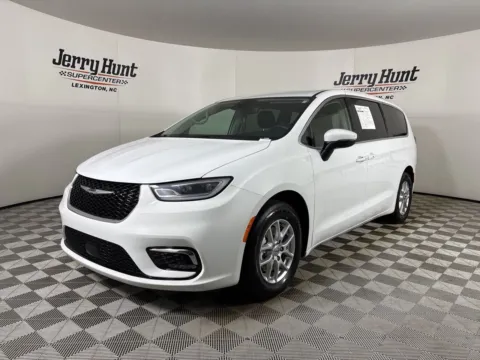 White 2023 Chrysler Pacifica Touring L for sale in Lexington, NC
