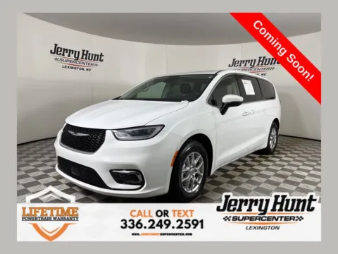White 2023 Chrysler Pacifica Touring L for sale in Lexington, NC