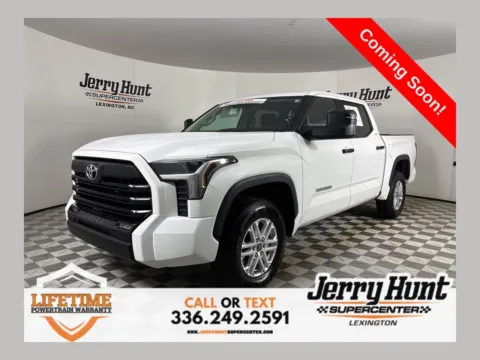 White 2022 Toyota Tundra SR5 for sale in Lexington, NC
