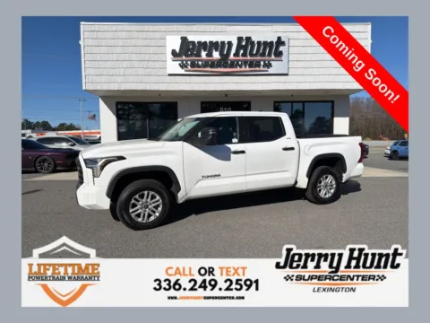 White 2022 Toyota Tundra SR5 for sale in Lexington, NC
