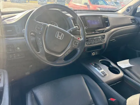 More photos of 2023 Honda Ridgeline RTL at Jerry Hunt Supercenter - Lexington, NC