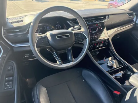 More photos of 2023 Jeep Grand Cherokee L Altitude at Jerry Hunt Supercenter - Lexington, NC