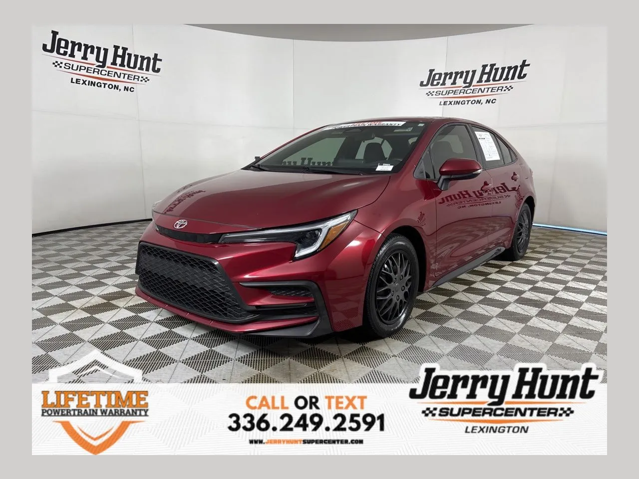 2024 Toyota Corolla SE's photo