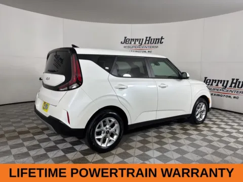 More photos of 2024 Kia Soul LX at Jerry Hunt Supercenter - Lexington, NC