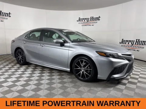More photos of 2024 Toyota Camry Hybrid SE at Jerry Hunt Supercenter - Lexington, NC