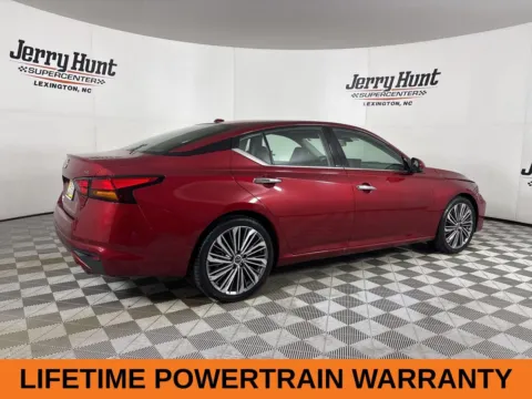 More photos of 2023 Nissan Altima 2.5 SL at Jerry Hunt Supercenter - Lexington, NC