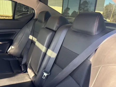 More photos of 2022 Nissan Altima 2.0 SR at Jerry Hunt Supercenter - Lexington, NC