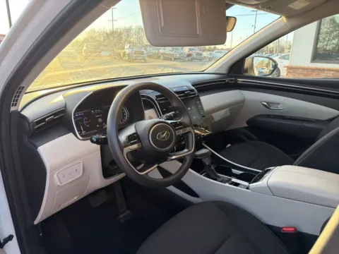 More photos of 2024 Hyundai Tucson SEL at Jerry Hunt Supercenter - Lexington, NC