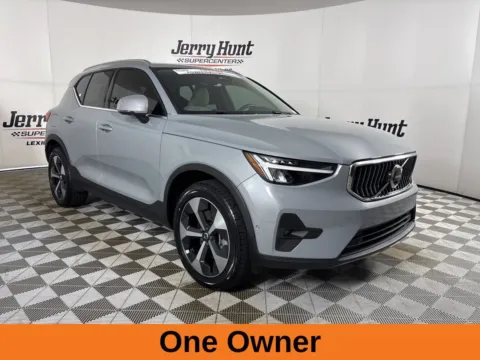 More photos of 2024 Volvo XC40 B5 Plus Bright Theme at Jerry Hunt Supercenter - Lexington, NC