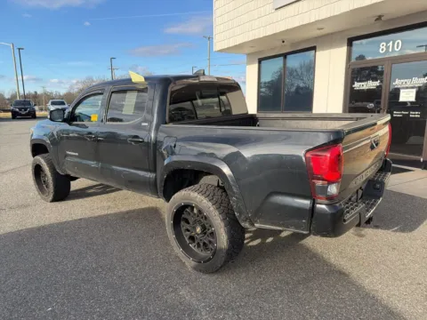 More photos of 2022 Toyota Tacoma SR5 at Jerry Hunt Supercenter - Lexington, NC