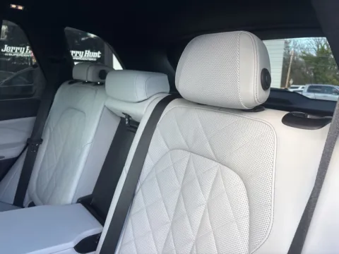 More photos of 2023 BMW X5 xDrive45e at Jerry Hunt Supercenter - Lexington, NC