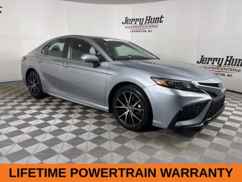 More photos of 2024 Toyota Camry SE at Jerry Hunt Supercenter - Lexington, NC