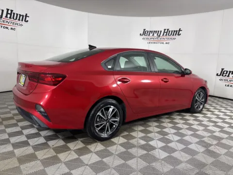 More photos of 2022 Kia Forte LXS at Jerry Hunt Supercenter - Lexington, NC