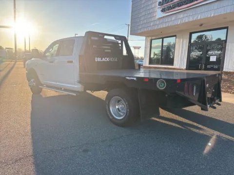 More photos of 2024 Ram 3500 SLT at Jerry Hunt Supercenter - Lexington, NC