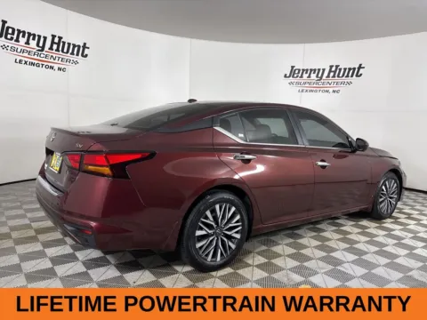 More photos of 2023 Nissan Altima 2.5 SV at Jerry Hunt Supercenter - Lexington, NC