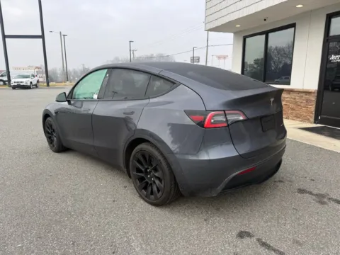 More photos of 2021 Tesla Model Y Long Range at Jerry Hunt Supercenter - Lexington, NC