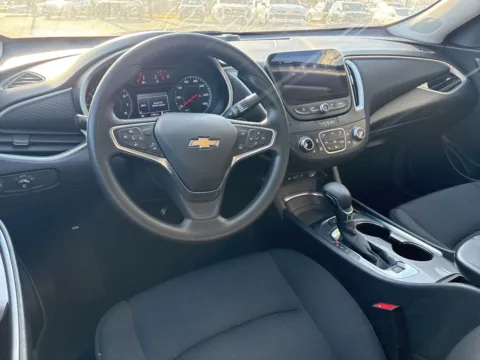 More photos of 2024 Chevrolet Malibu LT at Jerry Hunt Supercenter - Lexington, NC