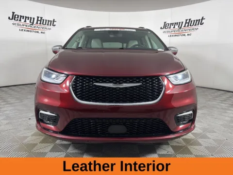 More photos of 2021 Chrysler Pacifica Limited at Jerry Hunt Supercenter - Lexington, NC