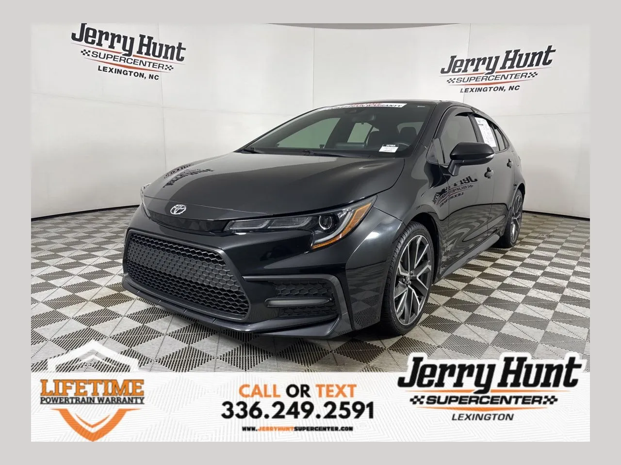 2022 Toyota Corolla SE's photo