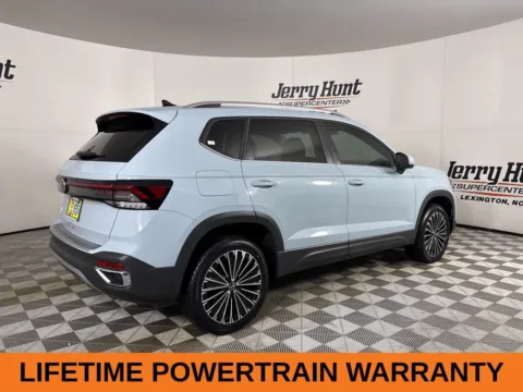 More photos of 2025 Volkswagen Taos 1.5T SE at Jerry Hunt Supercenter - Lexington, NC