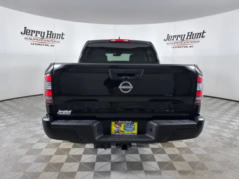More photos of 2022 Nissan Frontier S at Jerry Hunt Supercenter - Lexington, NC