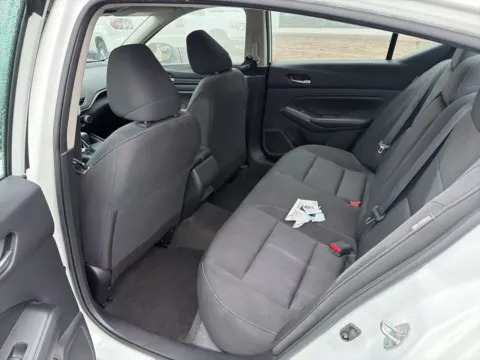 More photos of 2022 Nissan Altima 2.5 S at Jerry Hunt Supercenter - Lexington, NC