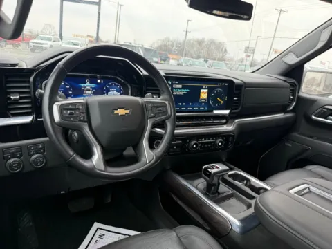 More photos of 2022 Chevrolet Silverado 1500 LTZ at Jerry Hunt Supercenter - Lexington, NC