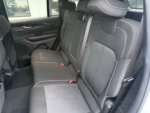 More photos of 2024 Jeep Grand Cherokee Laredo at Jerry Hunt Supercenter - Lexington, NC