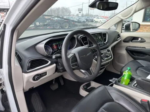 Another view of 2023 Chrysler Pacifica Touring L for sale in Lexington, NC at Jerry Hunt Supercenter - Lexington
