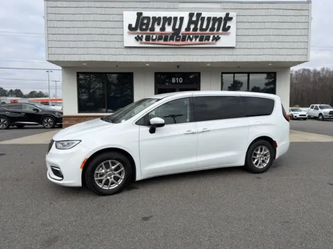 White 2023 Chrysler Pacifica Touring L for sale in Lexington, NC