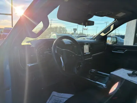 More photos of 2023 Chevrolet Silverado 1500 RST at Jerry Hunt Supercenter - Lexington, NC