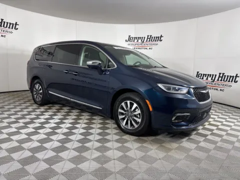 Another view of 2022 Chrysler Pacifica Hybrid Limited for sale in Lexington, NC at Jerry Hunt Supercenter - Lexington