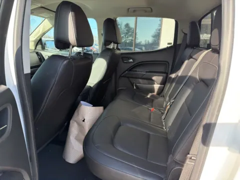 More photos of 2022 GMC Canyon Elevation at Jerry Hunt Supercenter - Lexington, NC