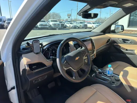 More photos of 2023 Chevrolet Traverse Premier at Jerry Hunt Supercenter - Lexington, NC