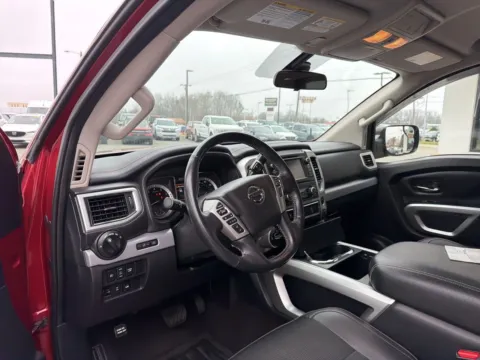More photos of 2019 Nissan Titan PRO-4X at Jerry Hunt Supercenter - Lexington, NC