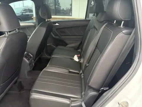 More photos of 2022 Volkswagen Tiguan 2.0T SE R-Line Black at Jerry Hunt Supercenter - Lexington, NC