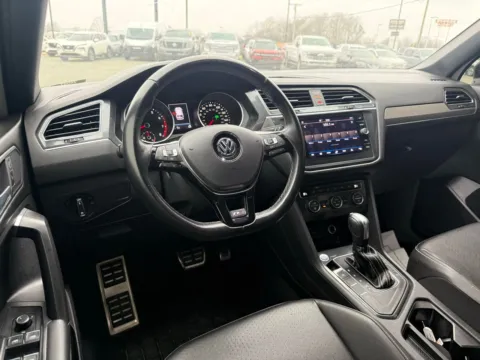 More photos of 2021 Volkswagen Tiguan 2.0T SE R-Line Black at Jerry Hunt Supercenter - Lexington, NC