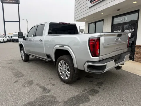 More photos of 2023 GMC Sierra 2500HD Denali at Jerry Hunt Supercenter - Lexington, NC