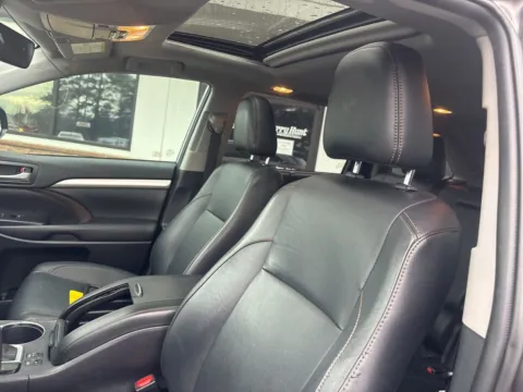 Another view of 2019 Toyota Highlander XLE for sale in Lexington, NC at Jerry Hunt Supercenter - Lexington